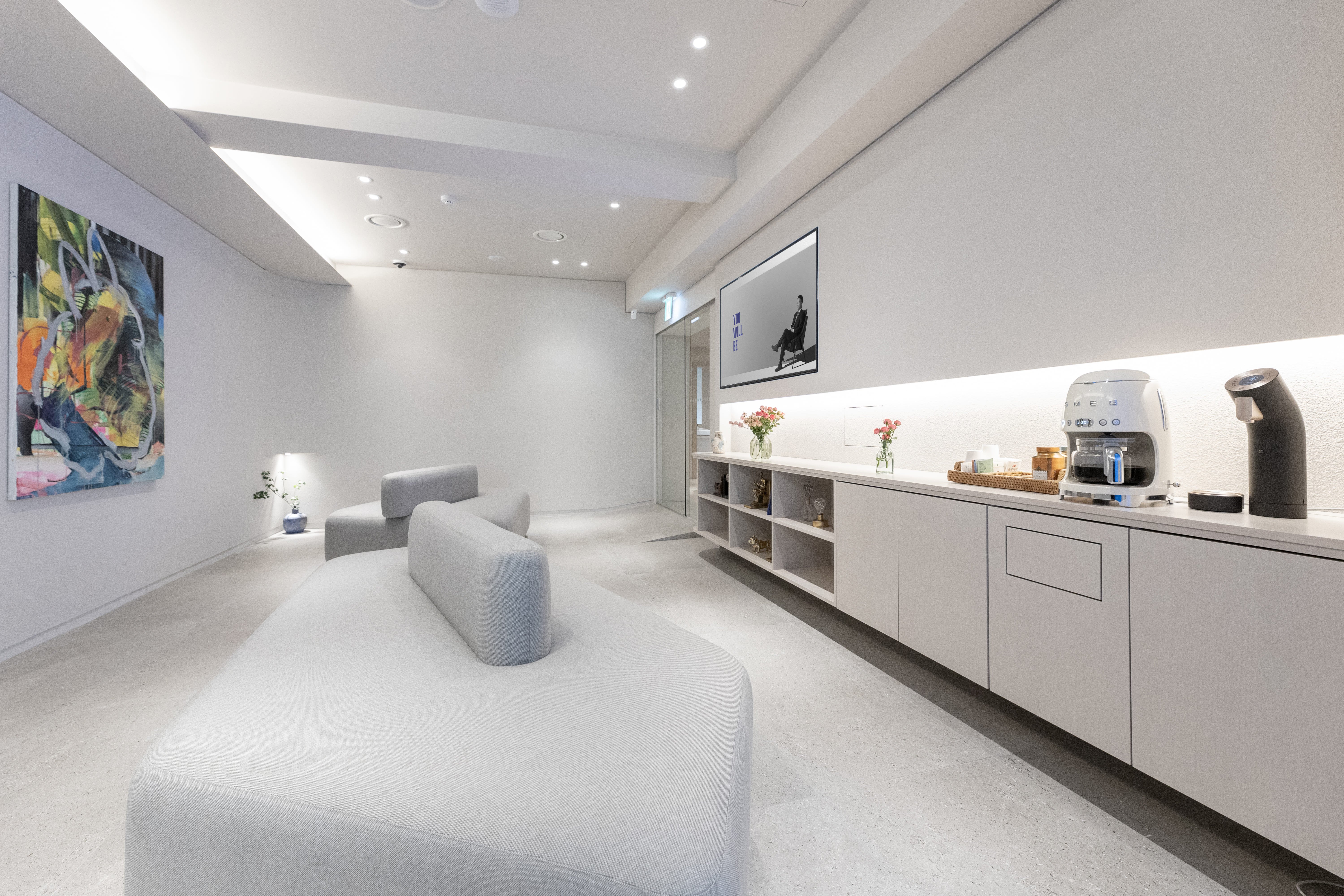 Seoul Plastic Surgeon For Brow Lift